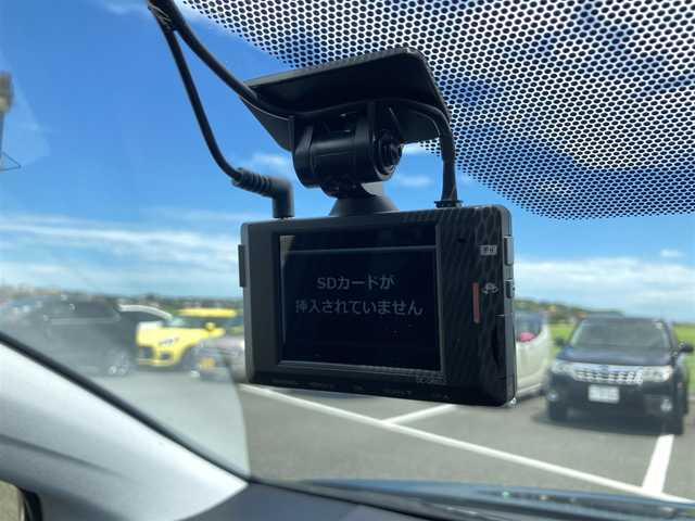 トヨタ プリウス S ツーリングセレ ブラックED 広島県 2021(令3)年 5.3万km プレシャスブラックパール 純正9インチナビ/フルセグ/DVD/CD/BT/全方位カメラ・ビルトインETC/トヨタセーフティセンス/アダプティブクルーズコントロール/前後ドライブレコーダー/前席シートヒーター/黒レザーシート/AC100V/LEDヘットライト/純正17インチアルミホイール/プッシュエンジンスタート/スマートキー/リアスモーク