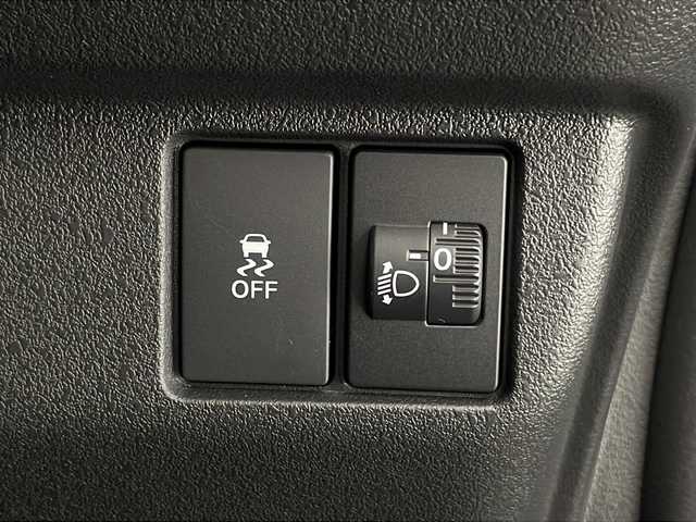 ホンダ Ｎ ＢＯＸ カスタム 宮崎県 2024(令6)年 0.1万km クリスタルブラックパール 禁煙車/バックカメラ/片側パワースライドドア/ホンダセンシング/・衝突軽減ブレーキ（CMBS）/・先行車発進お知らせ機能/・歩行者事故低減ステアリング/・路外逸脱抑制機能/・標識認識機能/・渋滞追従機能付アダプティブクルーズコントロール（ACC）/・車線維持支援システム（LKAS）/・誤発進抑制機能/・後方誤発進抑制機能/・近距離衝突軽減ブレーキ/・急アクセル抑制機能/・パーキングセンサーシステム/電動パーキングブレーキ/オートブレーキホールド/シートヒーター（前席）/LEDヘッドライト/LEDシーケンシャルターンランプ/リアサンシェード/フロアマット