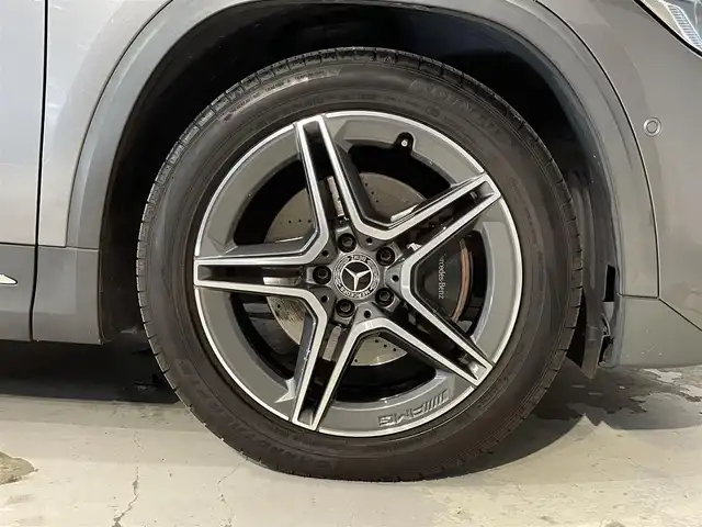 メルセデス・ベンツ ＧＬＡ２００ｄ 4マチック AMGライン 道央・札幌 2020(令2)年 4.8万km マウンテングレー AMGラインpkg/・AMGスタイリングパッケージ（フロントスポイラー、サイド＆リアスカート）/・MercedesBenzロゴ付きブレーキキャリパー/・ステンレスアクセル＆ブレーキペダル（ラバースタッド付）/・本革巻マルチファンクションステアリング（ペダルシフト付）/・レザーDINAMICAシート/・カーボン調インテリアトリム・スポーツコンフォートサスペンション/・１９インチAMG５ツインスポークアルミホイール/・マルチビームLEDヘッドライト/・アダプティブハイビームアシスト・プラス/・アンビエントライト（６４色）/アドバンスドpkg/・ヘッドアップディスプレイ/・アドバンスドサウンドシステム/ドライブレコーダー（フロント）/レーダーセーフティpkg/・アダプティブディスタンスアシスト・ディストロニック/・アクティブブレーキアシスト/・PRE-SAFE/・PRE-SAFEプラス/・緊急回避補助システム/・渋滞時緊急ブレーキ機能/・アクティブブラインドスポットアシスト/・アクティブレーンキーピングアシスト/・アクティブステアリングアシスト/３６０度カメラ/パワーテールゲート/パノラミックスライディングルーフ/ETC/・保証書有