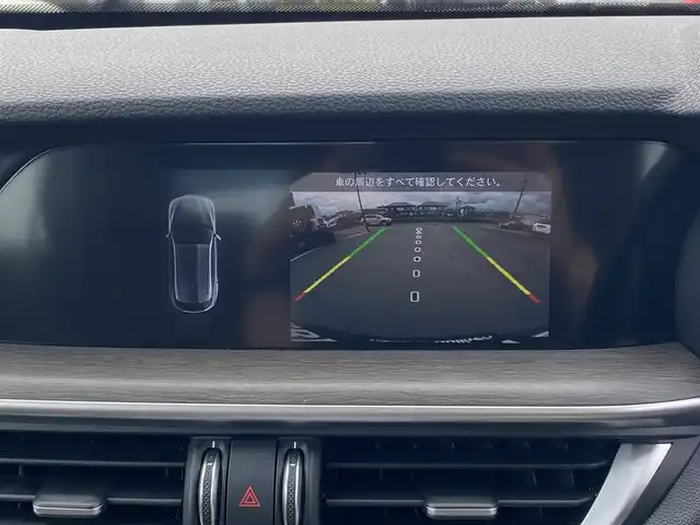 アルファロメオ ステルヴィオ 2．2ターボ ディーゼルQ4TI 福岡県 2022(令4)年 2万km 白 ・アダプティブクルーズコントロール/・純正ナビ/BT／ＵＳＢ／ｃａｒｐｌａｙ/・バックカメラ/・黒革シート／シートヒーター/・フルセグ/・ＥＴＣ/・純正２０ＡＷ/・ＢＬＩＳ/・ステアリングヒーター/・ワイヤレス充電