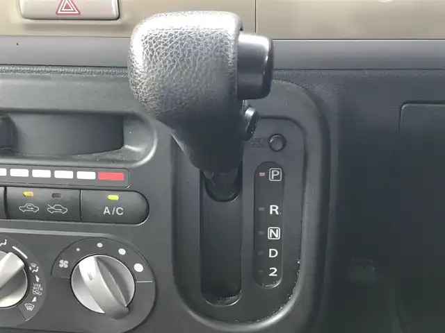 スズキ ラパン G 富山県 2015(平27)年 6.5万km シャンパンピンクPM 社外ナビ/ワンセグTV/Bluetooth/ドライブレコーダー/プッシュスタート/スマートキー/スペアキー１本/シートヒーター/ヘッドライトレベライザー/ベンチシート/パワーウインドウ/ドアバイザー/取扱説明書・保証書