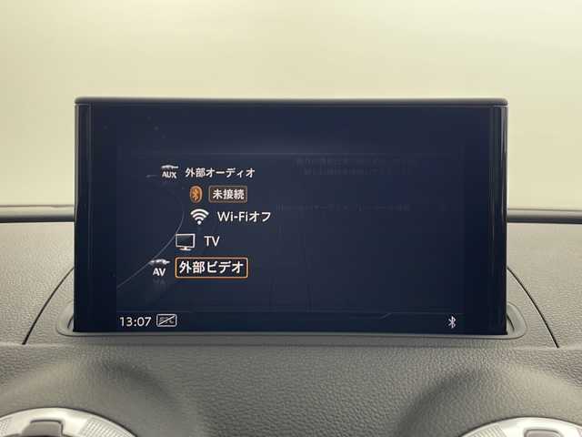 アウディ Ａ３ SB 2.0TFSIクワトロ スポーツ Sライン 秋田県 2017(平29)年 3万km ミトスブラックメタリック ４WD/純正ナビ【FM/AM/CD/DVD/BT】 /フルセグTV/バックカメラ /ETC /スマートキー　/LEDヘッドライト　/ハーフレザーシート /プッシュスタート /クルーズコントロール　/前方ドライブレコーダー  /運転席パワーシート　/横滑り防止装置　/オートライト/ステアリングリモコン/電格ミラー/アイドリングストップ/コーナーセンサー /フロントワイパーデアイサー /パドルシフト/純正AW/純正フロアマット/ターボ車両/保証書/取扱説明書