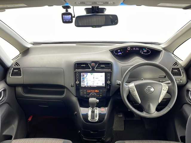 日産 セレナ HWS S HV Vセレ +SeftyⅡ 茨城県 2016(平28)年 7.7万km インペリアルアンバーP 純正ナビ/衝突軽減ブレーキ/両側電動スライドドア/全方位カメラ　/後席モニター/クルーズコントロール/ETC/ドライブレコーダー/純正フロアマット/純正アルミホイール/LEDヘッドライト/フォグランプ/オートライト/スマートキー