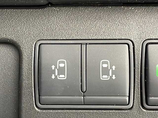 日産 セレナ HWS S HV Vセレ +SeftyⅡ 茨城県 2016(平28)年 7.7万km インペリアルアンバーP 純正ナビ/衝突軽減ブレーキ/両側電動スライドドア/全方位カメラ　/後席モニター/クルーズコントロール/ETC/ドライブレコーダー/純正フロアマット/純正アルミホイール/LEDヘッドライト/フォグランプ/オートライト/スマートキー