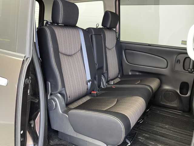 日産 セレナ HWS S HV Vセレ +SeftyⅡ 茨城県 2016(平28)年 7.7万km インペリアルアンバーP 純正ナビ/衝突軽減ブレーキ/両側電動スライドドア/全方位カメラ　/後席モニター/クルーズコントロール/ETC/ドライブレコーダー/純正フロアマット/純正アルミホイール/LEDヘッドライト/フォグランプ/オートライト/スマートキー