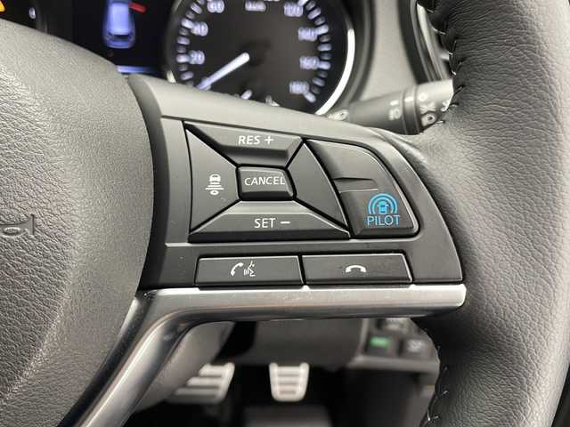 日産 エクストレイル 20Xi 千葉県 2020(令2)年 2.8万km ブリリアントホワイトパール 社外ナビ/AM/FM/CD/DVD/SD/USB/BT/フルセグTV/アラウンドビューカメラ/プロパイロット/レーンキープアシスト/エマージェンシーブレーキ/パワーバックドア/シートヒーター/カプロンシート/ETC/ドライブレコーダー/オートホールド