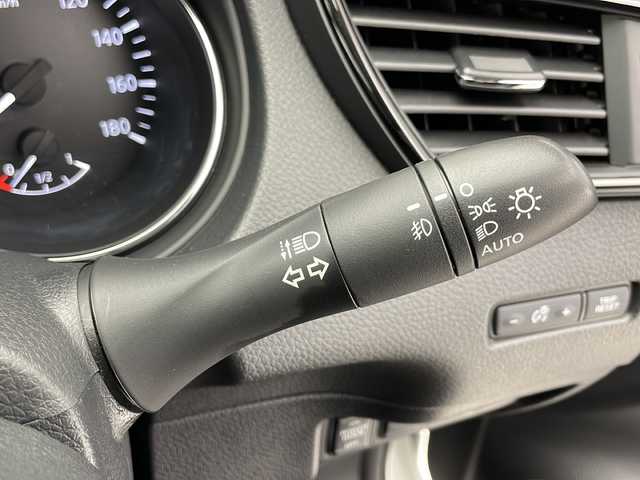 日産 エクストレイル 20Xi 千葉県 2020(令2)年 2.8万km ブリリアントホワイトパール 社外ナビ/AM/FM/CD/DVD/SD/USB/BT/フルセグTV/アラウンドビューカメラ/プロパイロット/レーンキープアシスト/エマージェンシーブレーキ/パワーバックドア/シートヒーター/カプロンシート/ETC/ドライブレコーダー/オートホールド