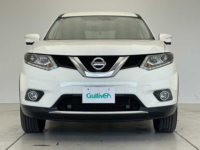 日産 エクストレイル 20Xtt エマージェンシーブレーキ 愛知県 2017(平29)年 5.5万km ブリリアントホワイトパール 純正ナビ/全方位カメラ/クルーズコントロール/シートヒーター/ワンセグ/ＣＤ/バックカメラ/電動リアゲート/コーナーセンサー/純正アルミホイール/ＥＴＣ/LEDヘッドライト/ドライブレコーダー/ステアリングスイッチ/スマートキー/プッシュスタート