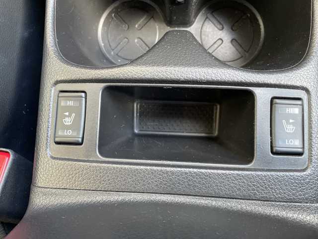 日産 エクストレイル 20Xtt エマージェンシーブレーキ 愛知県 2017(平29)年 5.5万km ブリリアントホワイトパール 純正ナビ/全方位カメラ/クルーズコントロール/シートヒーター/ワンセグ/ＣＤ/バックカメラ/電動リアゲート/コーナーセンサー/純正アルミホイール/ＥＴＣ/LEDヘッドライト/ドライブレコーダー/ステアリングスイッチ/スマートキー/プッシュスタート