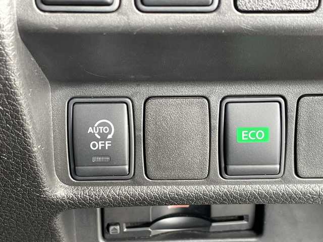 日産 エクストレイル 20Xtt エマージェンシーブレーキ 愛知県 2017(平29)年 5.5万km ブリリアントホワイトパール 純正ナビ/全方位カメラ/クルーズコントロール/シートヒーター/ワンセグ/ＣＤ/バックカメラ/電動リアゲート/コーナーセンサー/純正アルミホイール/ＥＴＣ/LEDヘッドライト/ドライブレコーダー/ステアリングスイッチ/スマートキー/プッシュスタート