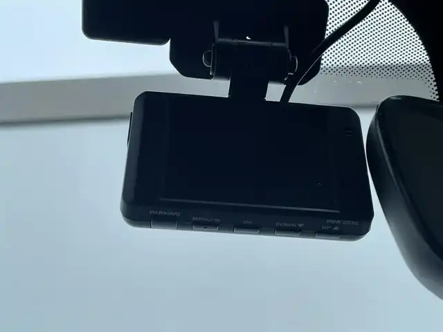 ＤＳオートモビル ＤＳ３ クロスバック グランシック 東京都 2021(令3)年 5.8万km 緑Ⅱ 純正ナビ/DTV/バックカメラ/黒革シート/ヘッドアップディスプレイ/ドライブレコーダー/ETC/純正USB/Bluetoothオーディオ/レーンアシスト/ブラインドスポットモニター/アダプティブクルーズコントロール/パドルシフト/LEDヘッドライト/スマートキー