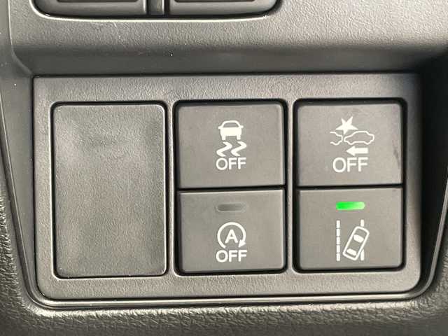 ホンダ オデッセイ アブソルート EX 愛知県 2015(平27)年 4.8万km クリスタルブラックパール ホンダセンシング/純正8型ナビ/フリップダウンモニター/両側パワースライドドア/レーダークルーズコントロール/バックカメラ/パワーシート/純正アルミホイール/LEDヘッドライト/パドルシフト/リアオートエアコン/衝突軽減システム/フルセグ/CD DVD/Bluetooth/ステアリングスイッチ/スマートキー/プッシュスタート