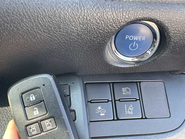 トヨタ シエンタ ハイブリッド G クエロ 千葉県 2018(平30)年 3.6万km ブラックマイカ ＴＲＤエアロ　ナビＮＳＺＴ－Ｗ６６Ｔ　フリップダウンモニター　バックカメラ　両側電動スライドドア　ＨＤＭＩ　ＢＴ　ＵＳＢ　ＥＴＣ　ＡＨＢ　ＬＤＡ　ＰＣＳ　１５インチＡＷ　ＬＥＤライト　オートライト