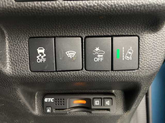 ホンダ フリード G ホンダセンシング 埼玉県 2017(平29)年 9.1万km ブルーホライゾンM 純正ナビ　/（FM/AM/CD/DVD/TV/BT）/バックカメラ/両側パワースライドドア　/レーダレーンキープアシスト　/衝突軽減ブレーキ　/横滑り防止措置　/レーダークルーズコントロール　/ドライブレコーダー　/ビルトインＥＴＣ　/ヒーデットミラードア　/ＬＥＤヘッドライト/革巻きハンドル/純正フロアマット