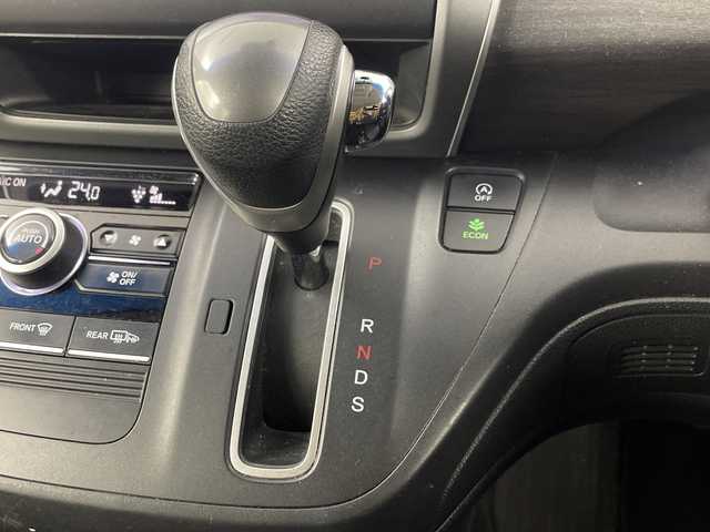 ホンダ フリード G ホンダセンシング 埼玉県 2017(平29)年 9.1万km ブルーホライゾンM 純正ナビ　/（FM/AM/CD/DVD/TV/BT）/バックカメラ/両側パワースライドドア　/レーダレーンキープアシスト　/衝突軽減ブレーキ　/横滑り防止措置　/レーダークルーズコントロール　/ドライブレコーダー　/ビルトインＥＴＣ　/ヒーデットミラードア　/ＬＥＤヘッドライト/革巻きハンドル/純正フロアマット