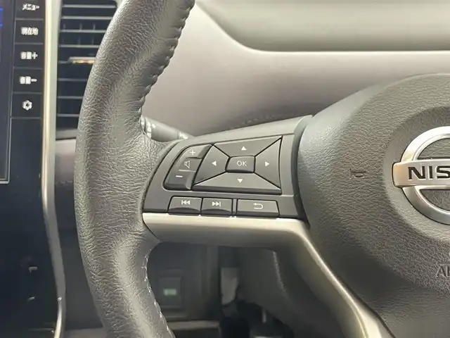 日産 セレナ ハイウェイスター V 滋賀県 2022(令4)年 1.9万km ブリリアントホワイトパール 純正10インチナビ/(CD/DVD/USB/HDMI/Bluetooth/フルセグTV)/プロパイロット/ローダウン/アラウンドビューモニター/両側パワースライドドア/ブラインドスポットモニター/純正デジタルインナーミラー/クリアランスソナー/純正フリップダウンモニター/ETC/ドライブレコーダー/オートライト/LEDヘッドライト