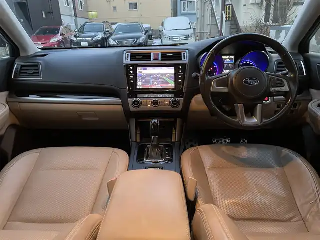 スバル アウトバック リミテッド 道央・札幌 2016(平28)年 10.7万km タングステンM (株)IDOMが運営する【じしゃロン札幌豊平店】の自社ローン対象車両になります。こちらは現金ご利用時の価格です。/自社ローンご希望の方は別途その旨お申付け下さい。/プッシュスタート/レザーシート/パワーシート/純正ナビ・TV/バックカメラ/ドライブレコーダー/ETC