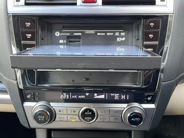 スバル アウトバック リミテッド 道央・札幌 2016(平28)年 10.7万km タングステンM (株)IDOMが運営する【じしゃロン札幌豊平店】の自社ローン対象車両になります。こちらは現金ご利用時の価格です。/自社ローンご希望の方は別途その旨お申付け下さい。/プッシュスタート/レザーシート/パワーシート/純正ナビ・TV/バックカメラ/ドライブレコーダー/ETC