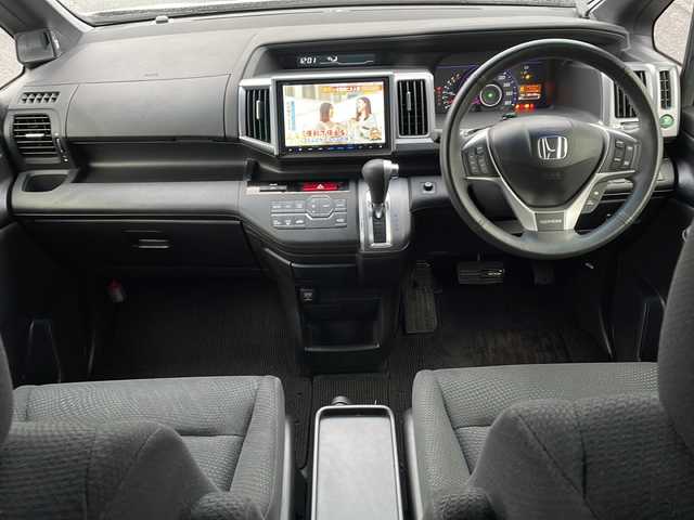 ホンダ ステップワゴン スパーダ Z 福島県 2015(平27)年 8.2万km ホワイトオーキッドパール ワンオーナー 4WD 純正ナビ フルセグTV　Bluetooth バックカメラ フリップダウンモニター 両側パワースライドドア パドルシフト オートクルーズ　ETC　HIDヘッドライト フォグランプ