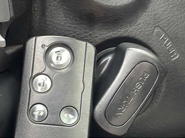 ホンダ ステップワゴン スパーダ Z 福島県 2015(平27)年 8.2万km ホワイトオーキッドパール ワンオーナー 4WD 純正ナビ フルセグTV　Bluetooth バックカメラ フリップダウンモニター 両側パワースライドドア パドルシフト オートクルーズ　ETC　HIDヘッドライト フォグランプ