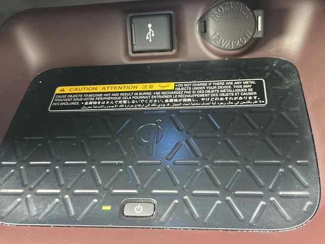 トヨタ ＲＡＶ４ G Zパッケージ 山形県 2021(令3)年 8.8万km ホワイトパールクリスタルシャイン 禁煙車/ワンオーナー/Toyota Safety Sense	/・プリクラッシュセーフティ		/・レーントレーシングアシスト		/・レーダークルーズコントロール		/・ロードサインアシスト		/・発進遅れ告知機能		/・オートマチックハイビーム		/・アダプティブハイビームシステム		/・緊急時操舵支援（アクティブ操舵機能）/モデリスタ（F.S.R）	/ブラインドスポットモニター/レザーシート/純正ディスプレイオーディオ/BT.USB.MiraCast/フルセグ/パノラミックビューモニター/バックカメラ/デジタルインナーミラー/ETC2.0/ドライブレコーダー/おくだけ充電/ダウンヒルアシスト/電動パーキングブレーキ/オートブレーキホールド/電動リアゲート/LEDヘッドライト/ルーフレール/シートヒーター/スペアキー