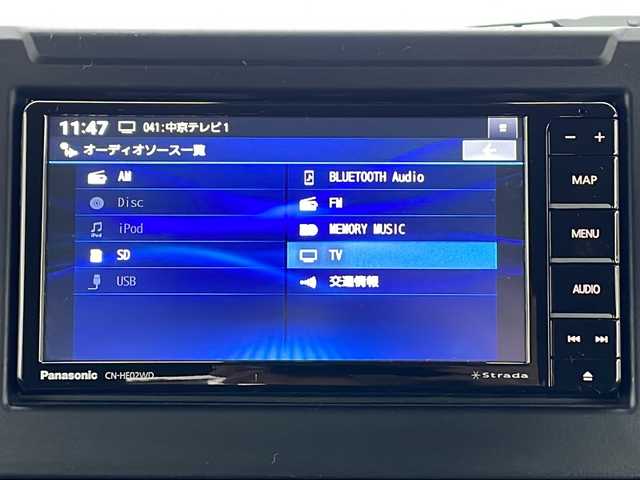 スズキ ジムニー シエラ JC 三重県 2023(令5)年 2.2万km ミディアムグレー 社外ナビ/純正ビルトインETC/バックカメラ/クルーズコントロール/ステアリングリモコン/ダウンヒルアシストコントロール/JAOS車高調/衝突軽減ブレーキ/レーンキープアシスト/ヘッドライトウォッシャー/シートヒーター/電動格納ミラー/禁煙車