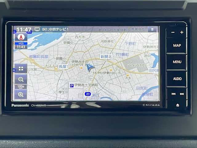 スズキ ジムニー シエラ JC 三重県 2023(令5)年 2.2万km ミディアムグレー 社外ナビ/純正ビルトインETC/バックカメラ/クルーズコントロール/ステアリングリモコン/ダウンヒルアシストコントロール/JAOS車高調/衝突軽減ブレーキ/レーンキープアシスト/ヘッドライトウォッシャー/シートヒーター/電動格納ミラー/禁煙車