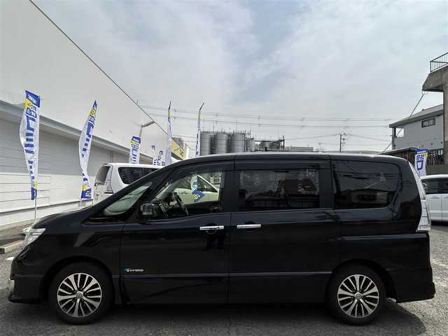 日産 セレナ ハイウェイスター Sハイブリッド 京都府 2014(平26)年 9.5万km 黒 (株)IDOMが運営する【じしゃロン伏見店】の自社ローン専用車両になりますこちらは現金またはオートローンご利用時の価格です。自社ローンご希望の方は別途その旨お申付け下さい