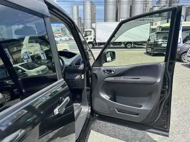 日産 セレナ ハイウェイスター Sハイブリッド 京都府 2014(平26)年 9.5万km ダイヤモンドブラック (株)IDOMが運営する【じしゃロン伏見店】の自社ローン専用車両になりますこちらは現金またはオートローンご利用時の価格です。自社ローンご希望の方は別途その旨お申付け下さい