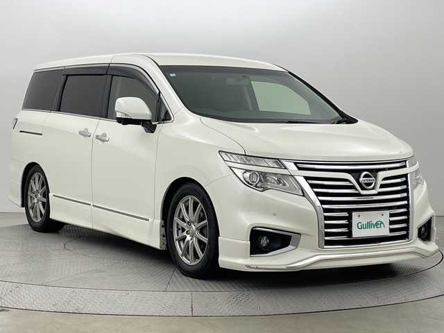 日産 エルグランド 250ハイウェイスター プレミアム 新潟県 2016(平28)年 7.2万km ブリリアントホワイトパール ワンオーナー/純正HDDナビ/　　CD/DVD/AM/FM/フルセグ/BT/アラウンドビューモニター/両側パワースライドドア/パワーバックドア/クルーズコントロール/オートライト/レザーシート/運転席メモリシート/前席シートヒーター/オットマン/車高調/AC100V充電/マルチファンクションコンソール/ドライブレコーダー/リアサンシェード/エンジンスターター/スペアキー/スマートキー/ETC