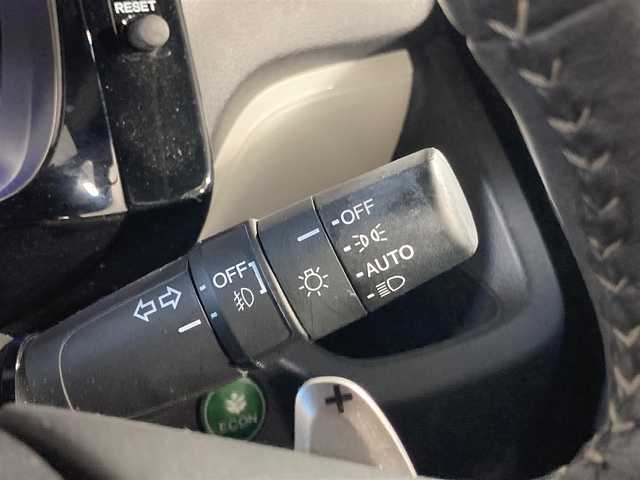 ホンダ Ｎ ＷＧＮ カスタム G ターボパッケージ 沖縄県 2018(平30)年 6.7万km プレミアムホワイトパールⅡ 禁煙車/県外仕入れ/純正ナビ/フルセグTV/Bluetooth接続機能/DVD接続機能/バックカメラ/ETC/クルーズコントロール/衝突被害軽減システム/レーンキープアシスト/純正LEDヘッドライト/オートライト/スマートキー
