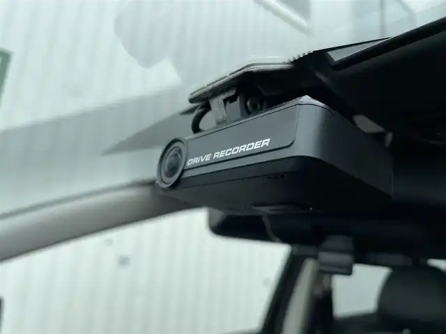 日産 ノート e－パワー メダリスト 東京都 2016(平28)年 6.8万km インペリアルアンバーP 純正ナビ/アラウンドビュー/インテリジェントルームミラー/エマージェンシーブレーキ/車線逸脱警報/アイドリングストップ/横滑り防止措置/スマートキー/ETC/オートエアコン/ドライブレコーダー