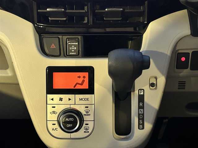 ダイハツ ムーヴ X ターボ SAⅢ 静岡県 2018(平30)年 1.8万km パールホワイトⅢ ユーザー買取車両/ワンオーナー/純正SDナビ(NSZM-W66D)/　【CD/DVD/BT/地デジフルセグTV】/純正14インチAW/スマートアシスト/衝突被害軽減システム/シートヒーター/バックカメラ/アイドリングストップ機能/スマートキー/Egプッシュスタート/USBポート/ステアリングスイッチ/新車時保証書/取扱説明書/スペアキー×1