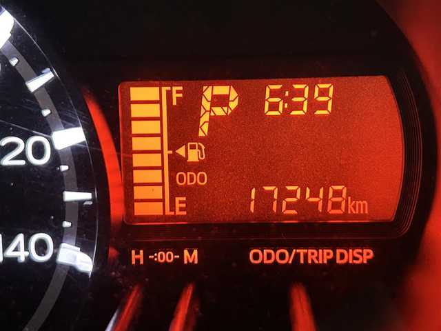 ダイハツ ムーヴ X ターボ SAⅢ 静岡県 2018(平30)年 1.8万km パールホワイトⅢ ユーザー買取車両/ワンオーナー/純正SDナビ(NSZM-W66D)/　【CD/DVD/BT/地デジフルセグTV】/純正14インチAW/スマートアシスト/衝突被害軽減システム/シートヒーター/バックカメラ/アイドリングストップ機能/スマートキー/Egプッシュスタート/USBポート/ステアリングスイッチ/新車時保証書/取扱説明書/スペアキー×1