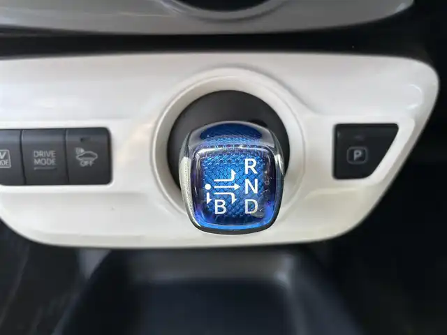 トヨタ プリウス S ツーリングセレクション 宮城県 2017(平29)年 11.7万km アティチュードブラックマイカ 登録時走行距離116694km/社外ナビ【フルセグ/BT/FM/AM/CD/DVD】/社外ＡＷ/クルコン/ＬＥＤ/シートヒーター【D席・N席】