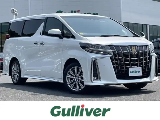 トヨタ アルファード S タイプゴールドⅢ 島根県 2022(令4)年 2.6万km ホワイトパールクリスタルシャイン 純正ディスプレイオーディオナビ/CD/DVD/DTV/Bluetooth/バックカメラ/純正フリップダウンモニター/両側パワースライドドア /パワーバックドア /レーダークルーズコントロール/ステアリングスイッチ/三眼LEDオートライト/オートマチックハイビーム /ドライブレコーダー/ビルトインETC/スマートキー/スペアキー /クリアランスソナー /BSM/PKSB/RCTA/ハーフレザー調シート/純正フロアマット/純正アルミホイール