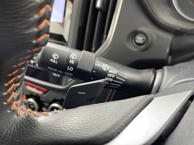 スバル インプレッサ ＸＶ 2．0i－L アイサイト 道央・札幌 2018(平30)年 5.8万km ピュアレッド ・４WD/アイサイト/・レーダークルーズコントロール/・衝突被害軽減ブレーキ/・純正ナビ/・Bluetooth/CD/DVD/・SD/フルセグTV/AppleCarPlay/・バックカメラ/・パドルシフト/・レザーシート/・シートヒーター運転席/助手席/・パワーシート運転席/助手席/・LEDヘッドライト/オートライト/・スマートキー/スペアキー１本/・横滑り防止装置/盗難防止装置/・ABS/・アイドリングストップ/・ETC