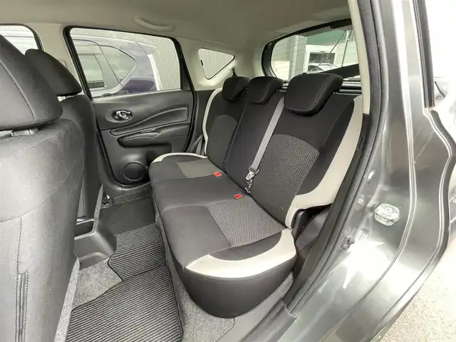 日産 ノート e－パワー X Vセレクション 滋賀県 2020(令2)年 6.7万km ダークメタルグレー 禁煙車/社外ナビ/Bluetooth/アラウンドビューカメラ/ETC/プッシュスタート/スマートキー/フロアマット/エマージェンシーブレーキ/LEDヘッドライト/コーナーセンサー