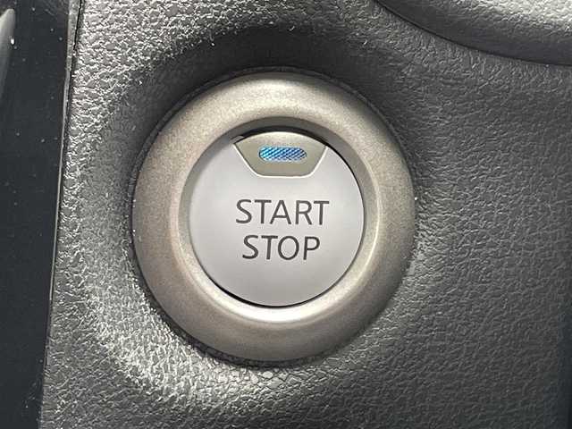 日産 ノート e－パワー X Vセレクション 滋賀県 2020(令2)年 6.7万km ダークメタルグレー 社外ナビ/Bluetooth/アラウンドビューカメラ/ETC/プッシュスタート/スマートキー/社外フロアマット/エマージェンシーブレーキ/LEDヘッドライト/コーナーセンサー