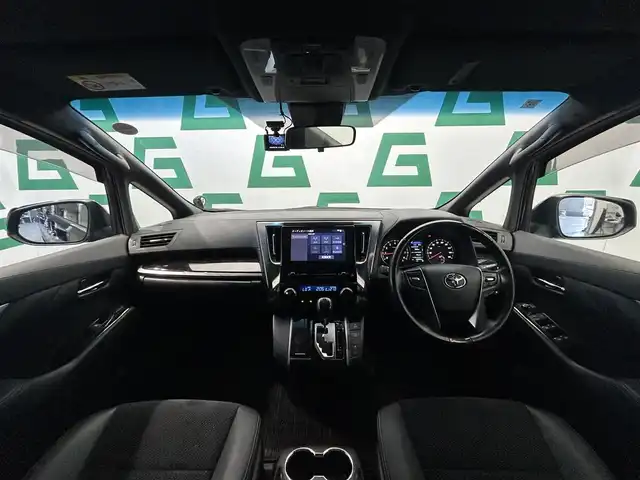 トヨタ アルファード S タイプゴールド 鹿児島県 2021(令3)年 4.5万km ブラック 純正ディスプレイオーディオ　/ＣＤ/ＤＶＤデッキ　/純正フリップダウンモニター　【V12T-R68C】/バックカメラ　/トヨタセーフティセンス　/革巻きステアリング　/ステアリングリモコン　/三眼ＬＥＤヘッドライト　/フロントフォグライト/純正ドアバイザー/前後ドライブレコーダー【DC-DR652】