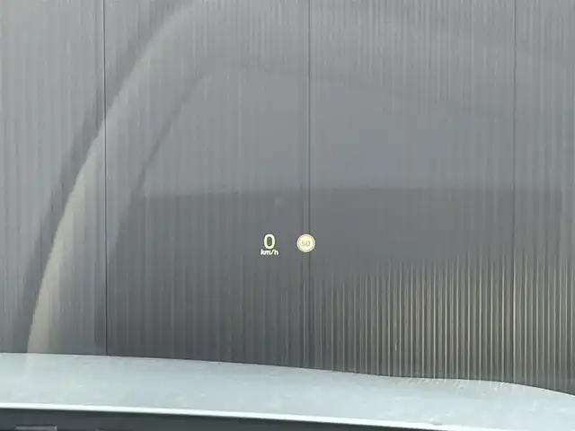 ボルボ Ｖ６０ B5 インスクリプション 栃木県 2022(令4)年 5.4万km シルバー クライメート・パッケージ/ステアリングホイール・ヒーター/リア・シートヒーター/オプション設定5ダブルスポーク8.0×19インチ/色：バーチライト726/ホワイトレザーシート/CitySafety/衝突回避被害軽減ブレーキシステム/歩行者・サイクリスト・大型動物検知機能(夜間含む)/インターセクション・サポート(右折時対向車検知機能)/オンカミング・レーン・ミティゲーション(対向車線衝突回避支援)/LKAレーン・キーピングエイド/パイロット・アシスト/全車速追従機能付きACC/ステアリング・アシスト付BLIS/純正HDDナビゲーション/地デジ/BT/FM/AM/LEDヘッドライト(アクティブベンティング機能付き)/ヘッドアップ・ディスプレイ/ETC2.0/フロント/サイド/リア/全方位カメラ/マッサージシート/電動リアゲート/取説/スペアキー