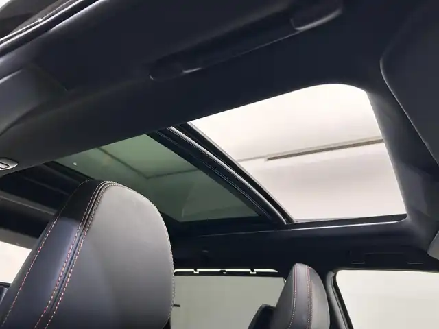 三菱 アウトランダー ＰＨＥＶ P 愛媛県 2023(令5)年 1.4万km ブラックダイヤモンド ・９型ナビ/（フルセグＴＶ・ＢＴ・ＦＭ・ＡＭ・ＵＳＢ・ａｐｐｌｅ　ｃａｒｐｌａｙ）/・全方位カメラ　/・サンルーフ　/・ＤＮ席シートヒーター　/・ＤＮ席パワーシート　/・レーダークルーズコントロール　/・ＥＴＣ２．０　/・前後ドラレコ/・パワーバックドア/・1500W充電/・デジタルインナーミラー/・置くだけ充電/・シートメモリー/・9型後席プライベートモニター