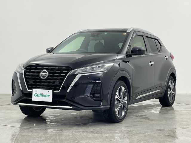 日産 キックス X 群馬県 2022(令4)年 2.9万km ピュアブラック 純正９型ナビ　全周囲カメラ　プロパイロット　電子ミラー　ハーフレザーシート　シートヒーター　ステアリングヒーター　アダプティブクルーズコントロール　純正ドラレコ　ＬＥＤ　純正アルミホイール　禁煙