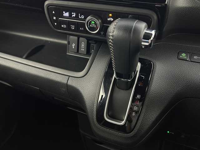 ホンダ Ｎ ＢＯＸ カスタム L ターボ 宮城県 2021(令3)年 5.5万km プラチナホワイトパール 1オーナー/Honda SENSING	/・衝突軽減ブレーキ/・アダプティブクルーズコントロール/・車線維持支援システム	/・オートハイビーム	/純正8型ナビ/・CD.DVD.SD.BT.USB/フルセグTV/両側パワースライドドア/バックカメラ/ハーフレザーシート/前席シートヒーター/パドルシフト/ステアリングスイッチ/ビルトインETC/LEDヘッドライト/LEDフォグランプ/アイドリングストップ/横滑り防止装置/プッシュスタート/スマートキー/ロールサンシェード/シートバックテーブル/純正15inAW/フロアマット