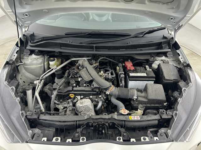 トヨタ ヤリス G 愛知県 2020(令2)年 1.7万km ホワイトパールクリスタルシャイン 禁煙車/純正9インチナビ　/（AM/FM/Bluetooth）/全方位カメラ/トヨタセーフティーセンス/・衝突軽減ブレーキ/・レーンキープアシスト/。オートマチックハイビーム/・クリアランスソナー/・誤発進抑制機能　/ＥＴＣ２．０　/ドライブレコーダー/スマートキー　/プッシュスタート　/カーテンエアバック/純正フロアマット