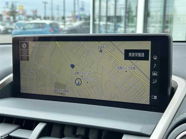 レクサス ＮＸ 300h バージョンL 道南・函館 2019(平31)年 3.6万km ソニックチタニウム 純正ナビ/フルセグＴＶ/衝突軽減ブレーキ/全周囲カメラ/３眼ライト/リア電動リクライニング/シートヒーター/ベンチレーション/パワーバックドア/ステアリングヒーター/クルーズコントロール/赤革シート