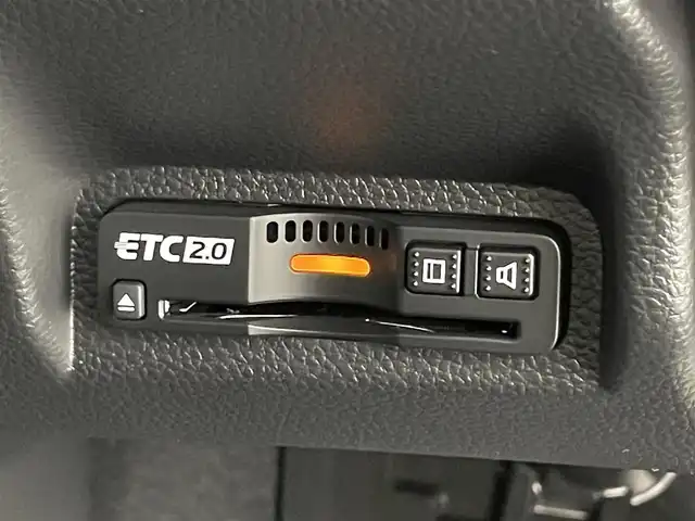 ホンダ ヴェゼル ハイブリッド e:HEV Z 福井県 2025(令7)年 0.1千km クリスタルブラックパール Honda CONNECTディスプレイ（ナビ機能付き）/ビルトインETC2.0車載器/ワイヤレス充電器/ハーフレザーシート/シートヒーター/ハンドルヒーター/電動バックドア/電格ミラー/ホンダセンシング/ブラインドスポットモニター