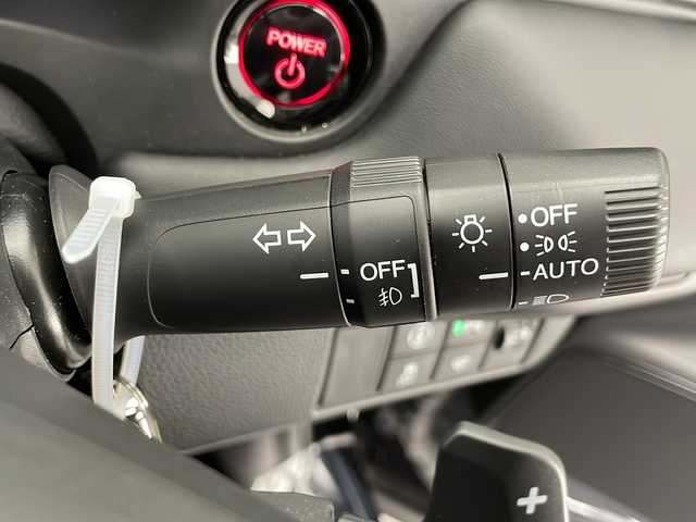 ホンダ ヴェゼル ハイブリッド e:HEV X 長野県 2023(令5)年 2.3万km クリスタルブラックパール 4WD/寒冷地仕様/純正ナビ　VXM-235i/バックカメラ/前席シートヒーター/衝突軽減ブレーキ/レーンキープアシスト/レーダークルーズコントロール/前後コーナーセンサー/ダウンヒルアシストコントロール/LEDヘッドライト/パドルシフト/電動パーキングブレーキ/ブレーキホールド/ヘッドライトレベライザー/ヘッドライトレベライザー/ドアバイザー/スマートキー