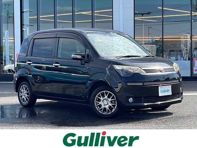 トヨタ スペイド Y 新潟県 2013(平25)年 4.6万km ブラックマイカ 純正ナビ(NSZT-W62G)/(AM/FM/CD/DVD/Bluetooth)/フルセグTV/バックカメラ/センターデフロックオート/HIDヘッドライト/オートライト/フォグランプ/電動格納ウインカーミラー/ISOFIX/純正フロアマット/ドアバイザー/プッシュスタート/スマートキー/保証書/取扱説明書