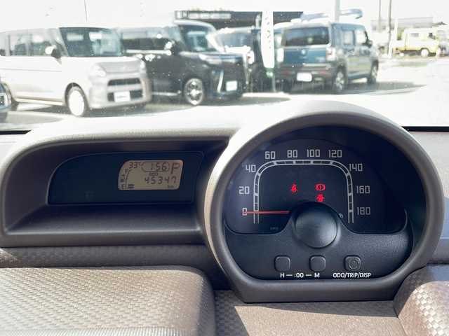 トヨタ スペイド Y 新潟県 2013(平25)年 4.6万km ブラックマイカ 純正ナビ(NSZT-W62G)/(AM/FM/CD/DVD/Bluetooth)/フルセグTV/バックカメラ/センターデフロックオート/HIDヘッドライト/オートライト/フォグランプ/電動格納ウインカーミラー/ISOFIX/純正フロアマット/ドアバイザー/プッシュスタート/スマートキー/保証書/取扱説明書
